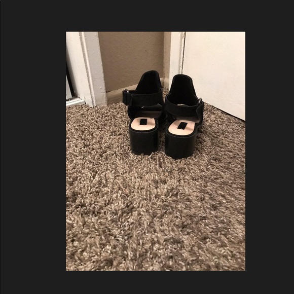 🚫Sold🚫Open Toe Booties - Picture 4 of 5